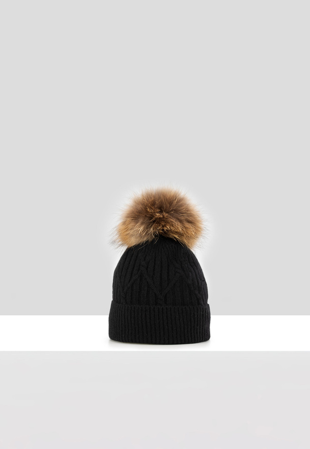 Czarna wełniana czapka z pomponem z naturalnego futra