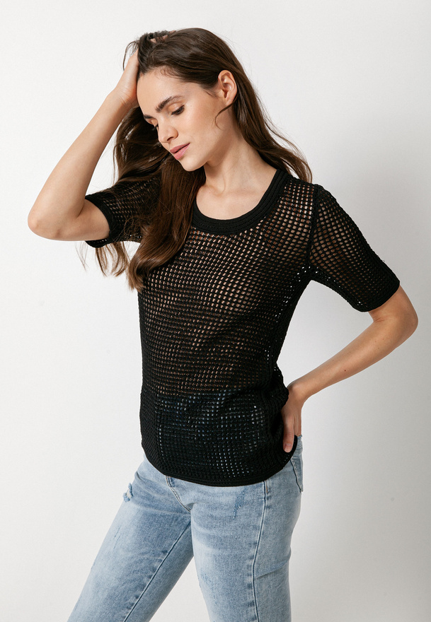 Czarna ażurowa bluzka