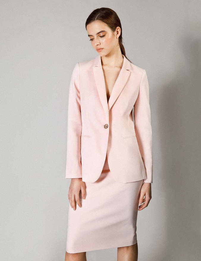 Ołówkowa jasno różowa spódnica za kolano z wiskozą