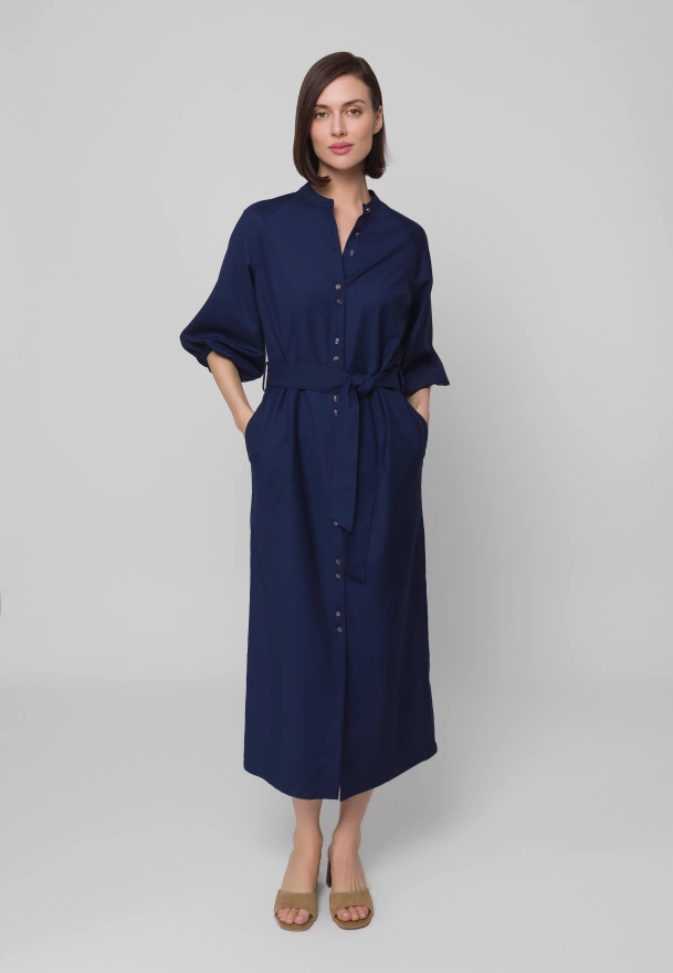 Długa sukienka zapinana na guziki