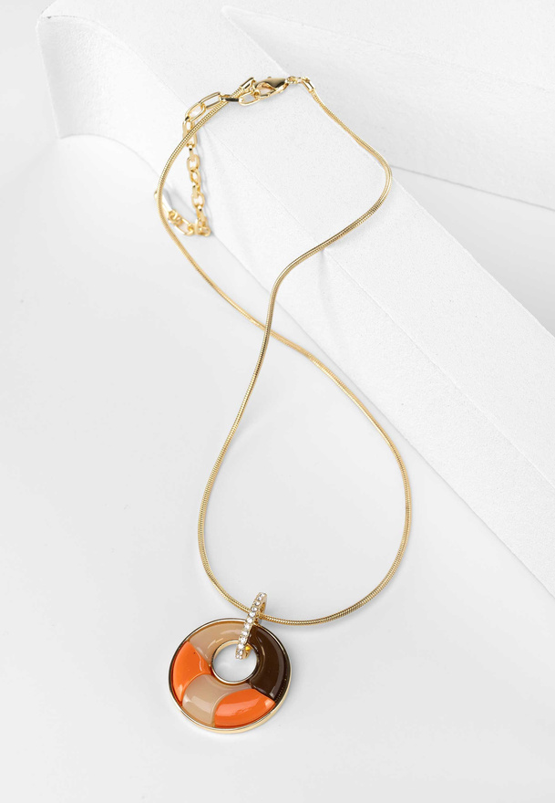 Naszyjnik z okrągłą zawieszką