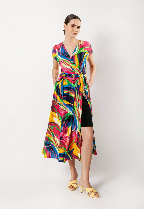 Wielobarwna, kopertowa, lejąca sukienka z jerseyu