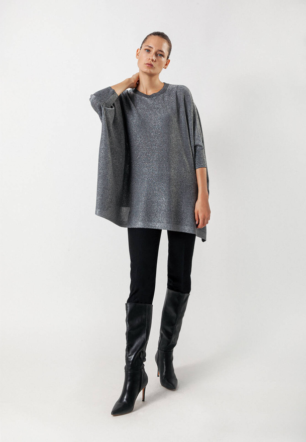 Czarna tunika z nitką lureksową