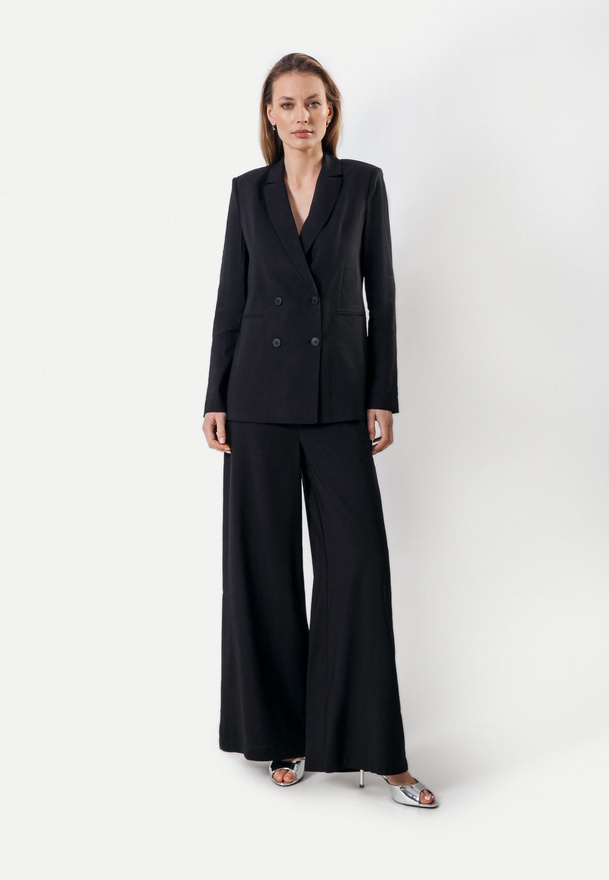 Czarny dwurzędowy żakiet z lnem