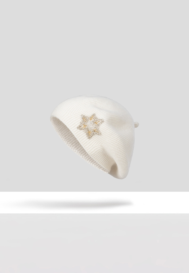 Ecru beret z koralikami