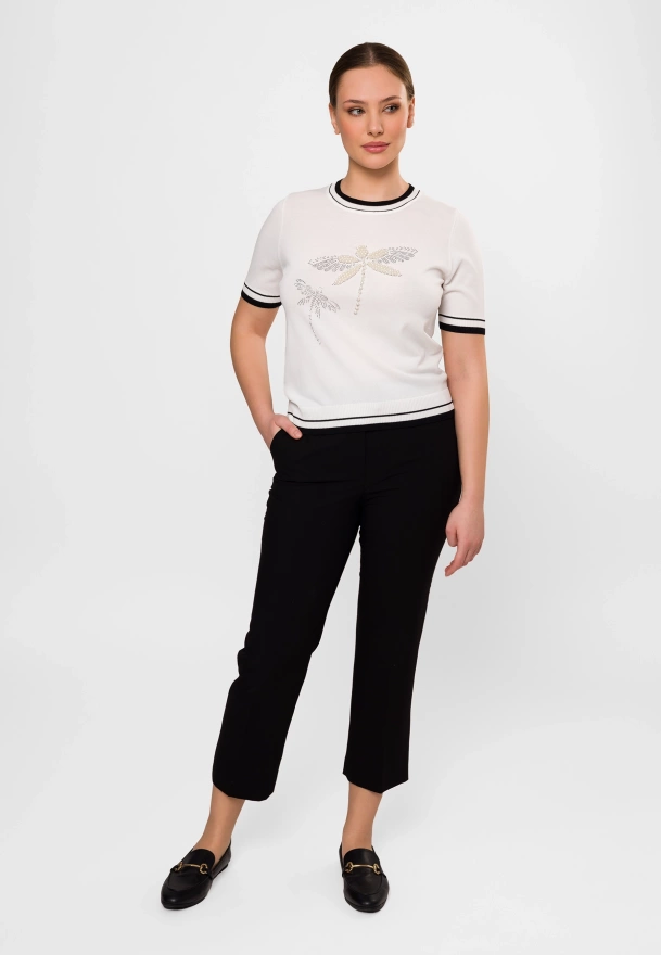 Dzianinowa ecru bluzka z aplikacją