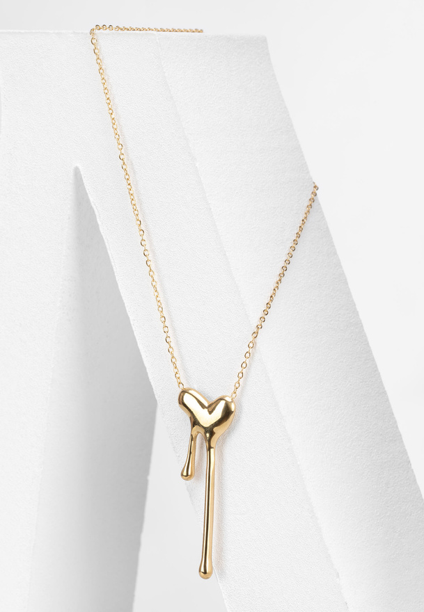 Naszyjnik z zawieszką w kształcie serca