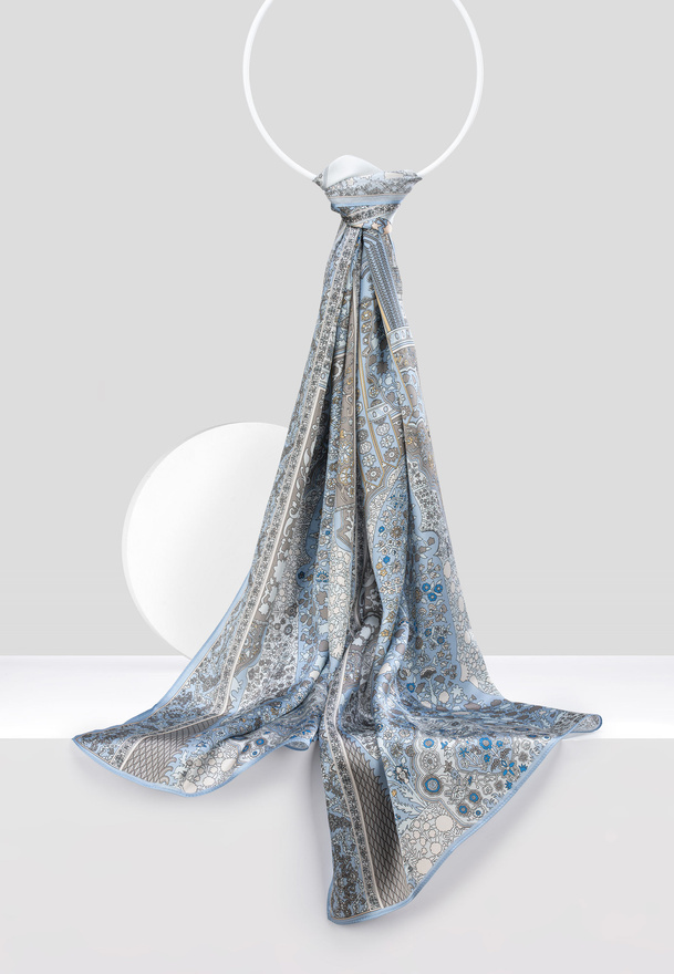 Jedwabny szal w oryginalny print