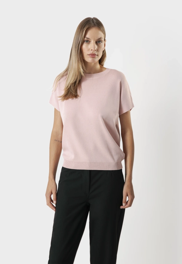 Różowa dzianinowa bluzka z wiskozą