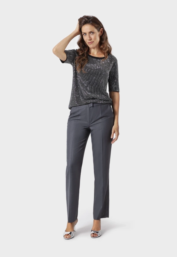 Czarna bluzka z wiskozy z dżetami