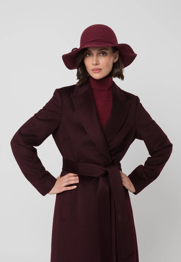 Bordowy wełniany kapelusz