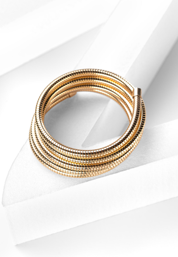 Bransoletka typu żmijka w złotym kolorze
