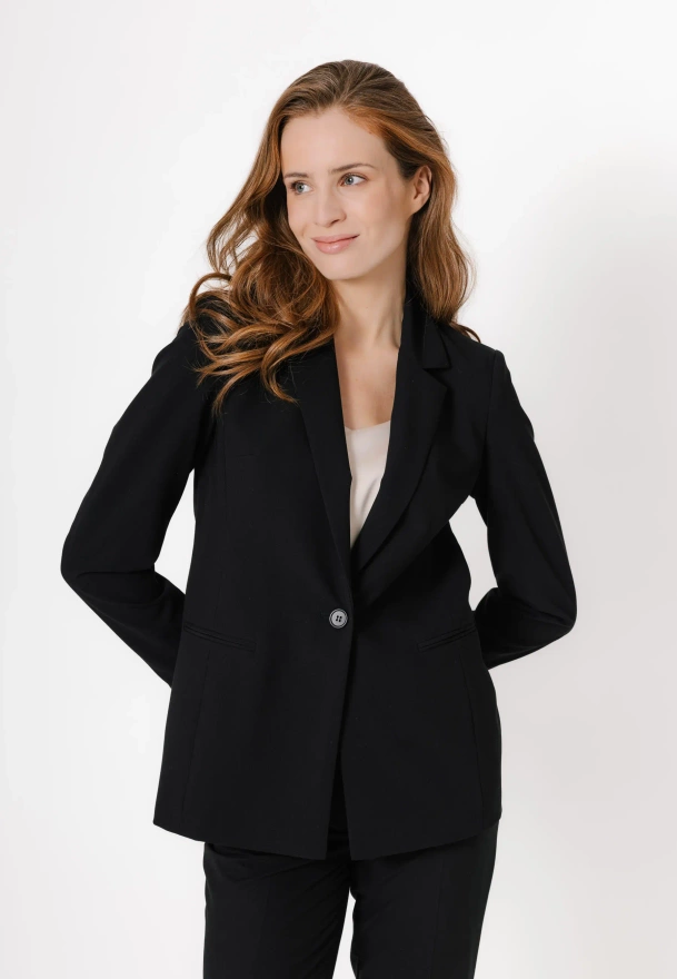 Klasyczny czarny żakiet na jeden guzik