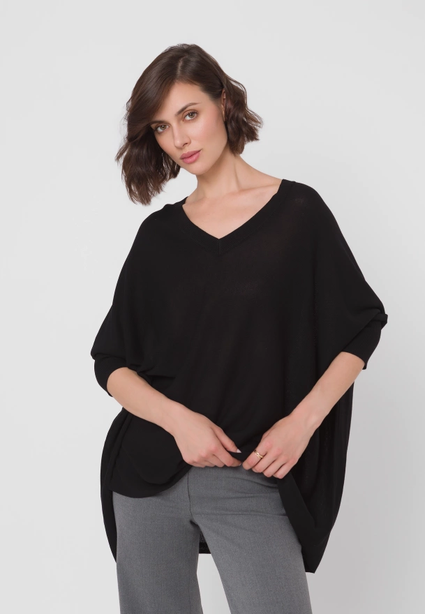 Czarna dzianinowa tunika z wiskozą