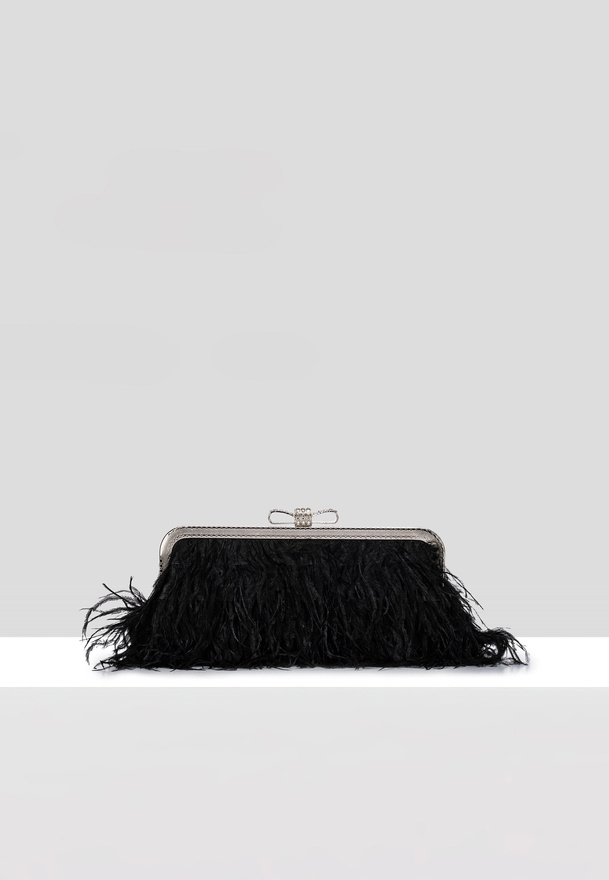 Wieczorowa torebka z ozdobnymi piórami