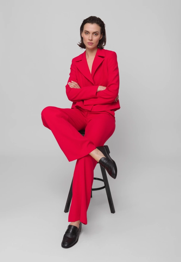 Czerwone spodnie z szeroką nogawką