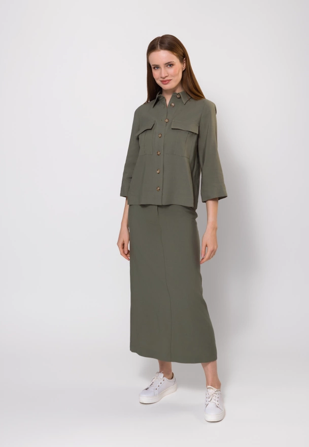 Długa spódnica w oliwkowym kolorze z wiskozą i lnem