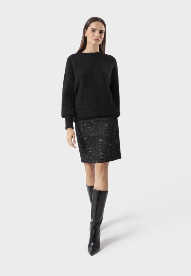 Prosta spódnica ze złotą nitką