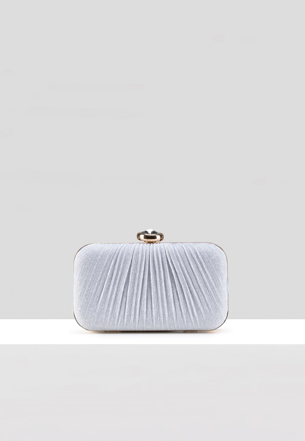 Srebrna wizytowa torebka z błyszczącą nitką