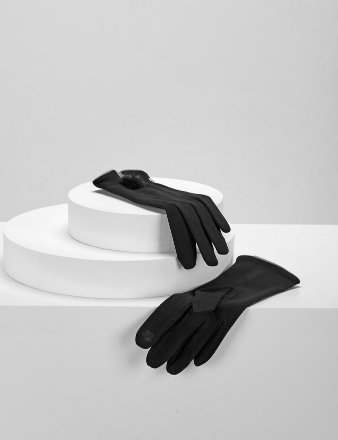 Czarne rękawiczki z futerkiem z królika