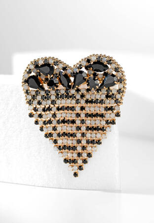 Broszka w kształcie serca zdobiona czarnymi cyrkoniami