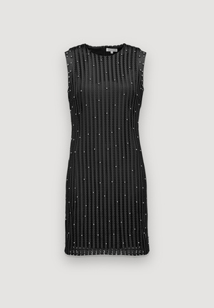 Czarna ażurowa sukienka ze srebrnymi koralikami